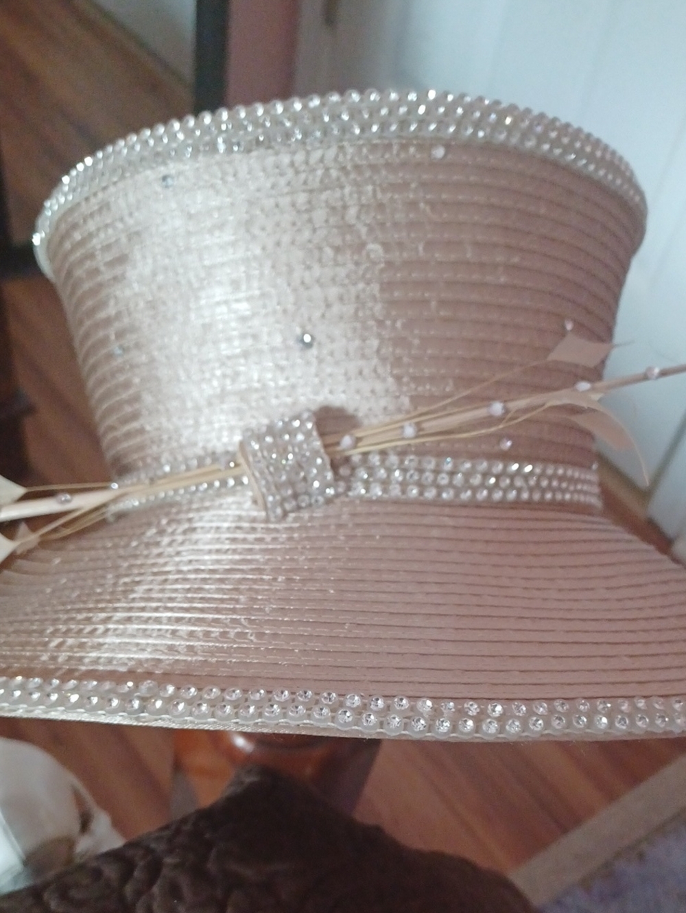 Elegant Cream Women's Decorative Wide-Brim Hat with Pearl Trim